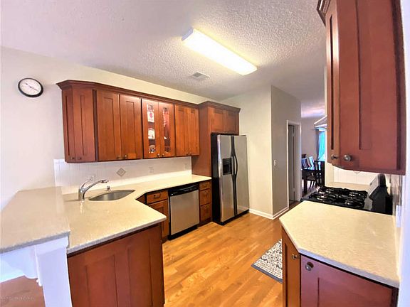 5th image of 501 Gaitway Ct
