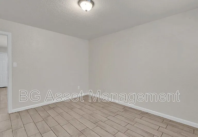 714 Darina Ave #3 — Photo 13