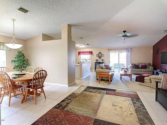 5th image of 761 Wickham Lakes Dr