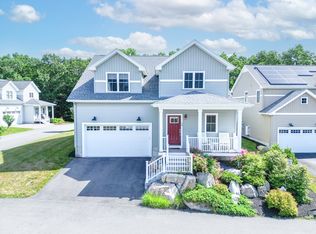 28 Cary Ln, Foxboro, MA 02035