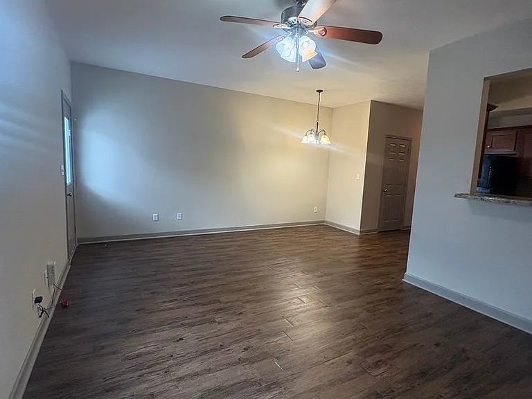 110 Audley Ct — Photo 76
