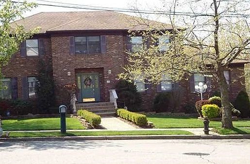 1st image of 366 Ramona Ave
