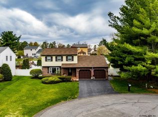 4 Aspen Ct, Albany, NY 12203