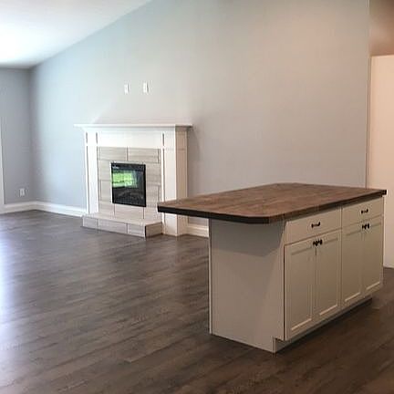 4th image of 107 Oak Ct