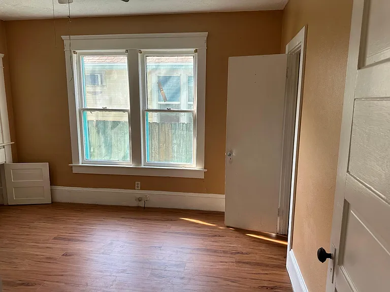 Back bedroom from doorway.