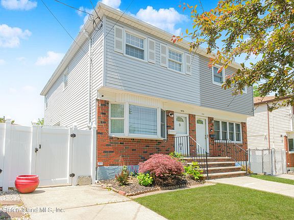 3rd image of 486 Armstrong Ave