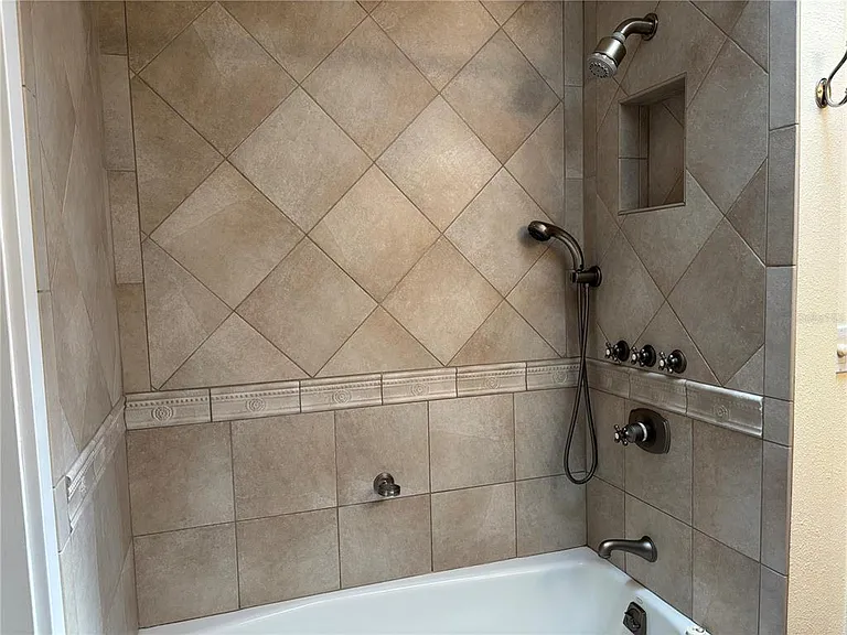 10123 Bay Ave — Photo 21