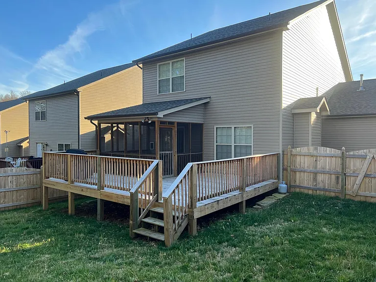 1616 Silver Spur Ln — Photo 8