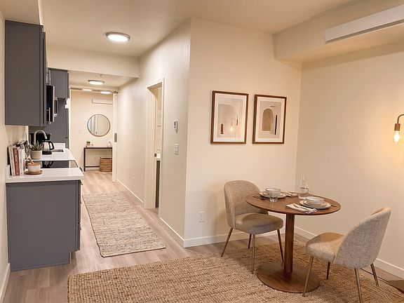 4th image of 2525 Minor Ave E #2
