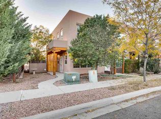 7210 Avenida El Nido, Santa Fe, NM 87507
