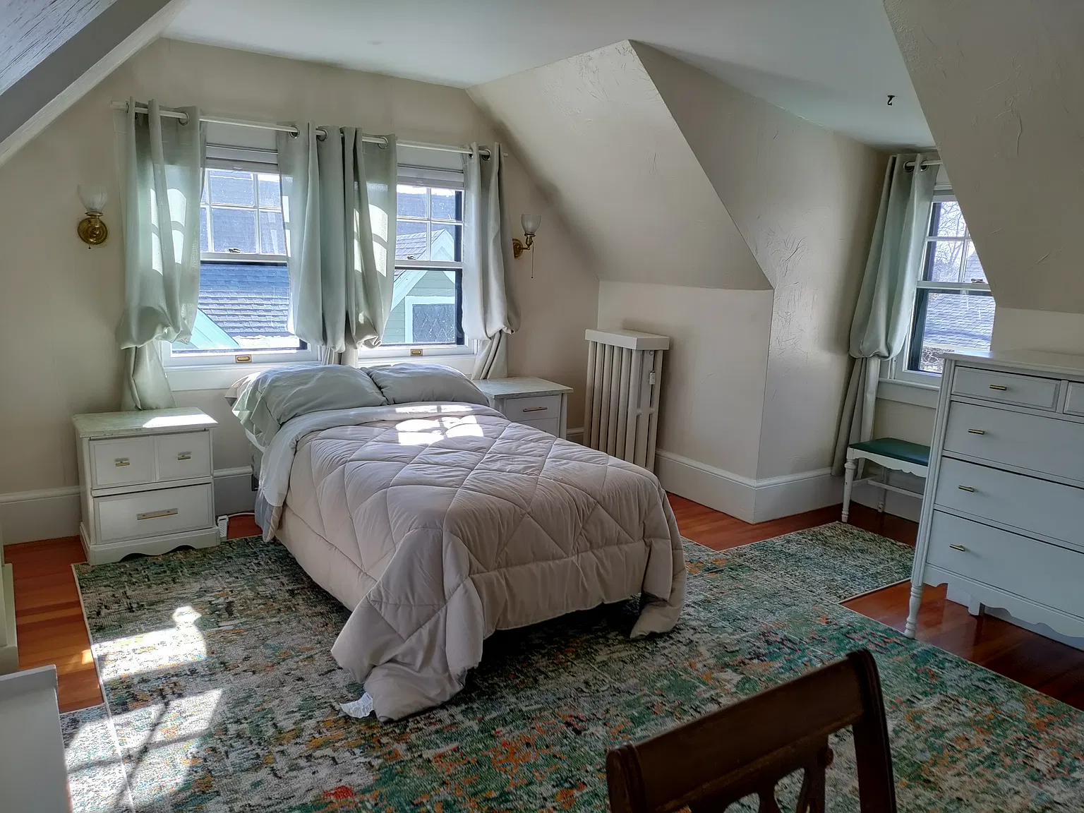 1 bed, 1.5 bath, $860 — Photo 2