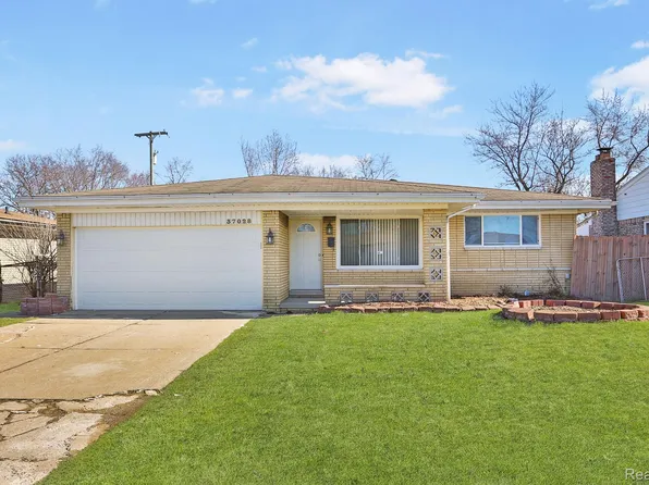 37028 Tricia Dr, Sterling Heights, MI 48310