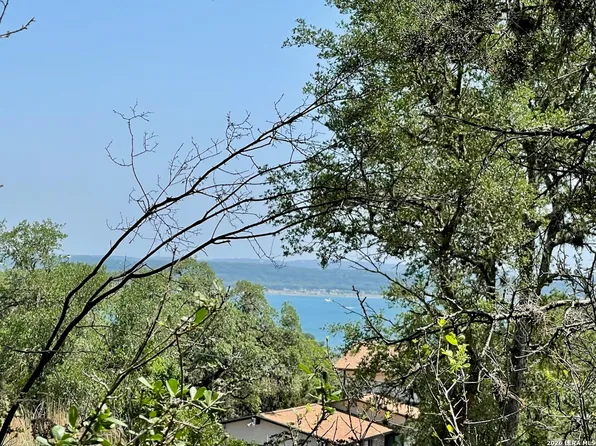 1204 Lakeside, Canyon Lake, TX 78133