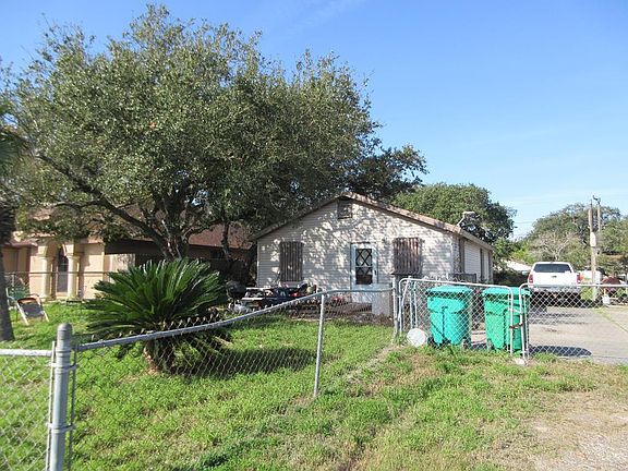2nd image of 712 & 704 S 10th St