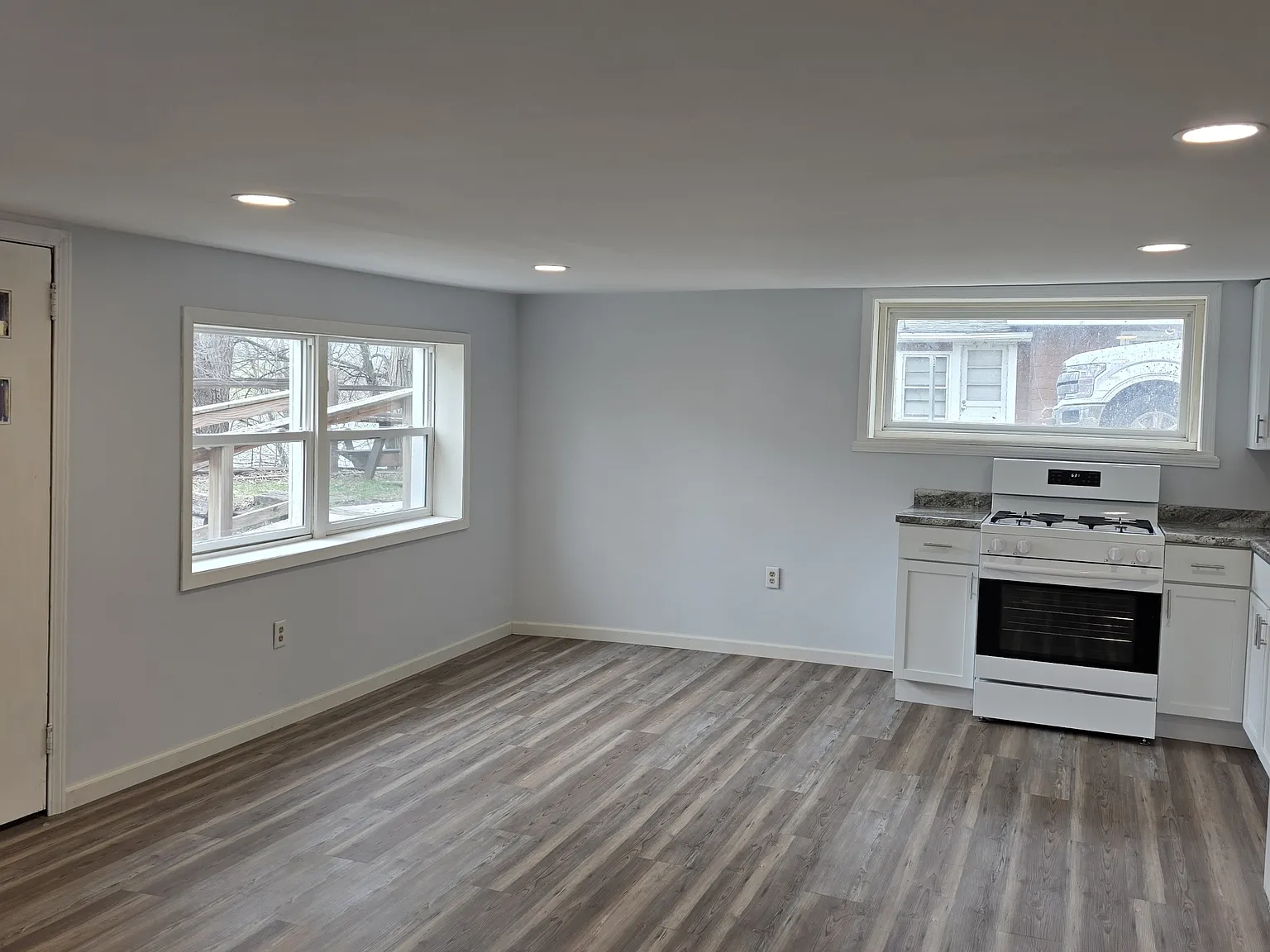 7105 Main Street — Photo 4