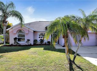 1207 50th St E, Bradenton, FL 34208