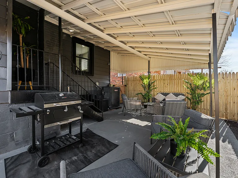 5503 Jay St NE — Photo 33