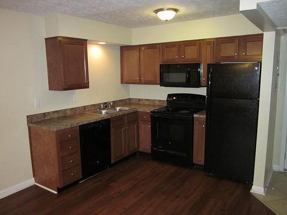 3rd image of 810 Howard Ave