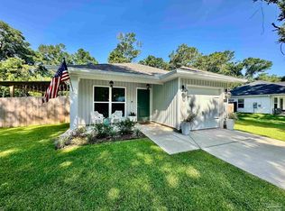 161 Calvert Oaks Dr, Pensacola, FL 32514