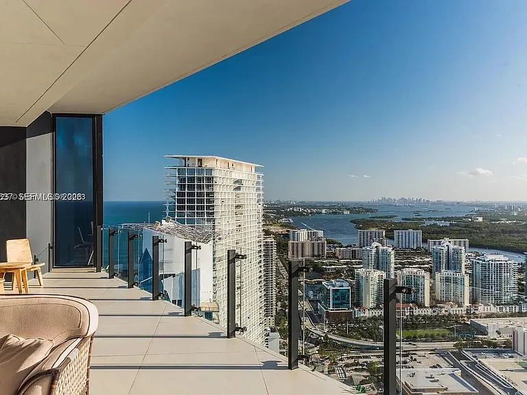 17141 Collins Ave #4602 — Photo 9