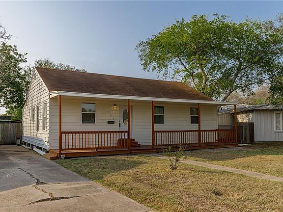 2nd image of 706 Texas Ave