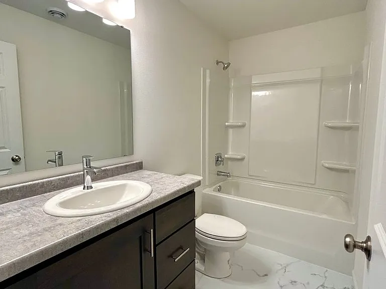 873 2nd Ave — Photo 24
