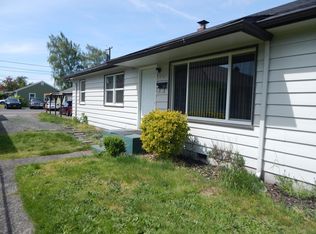 1027 17th Ave, Longview, WA 98632