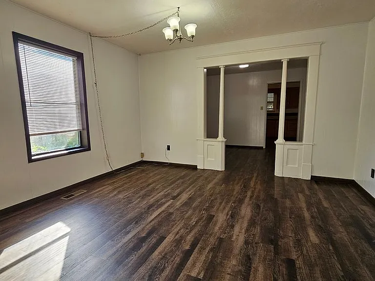 904 W Grant St — Photo 4