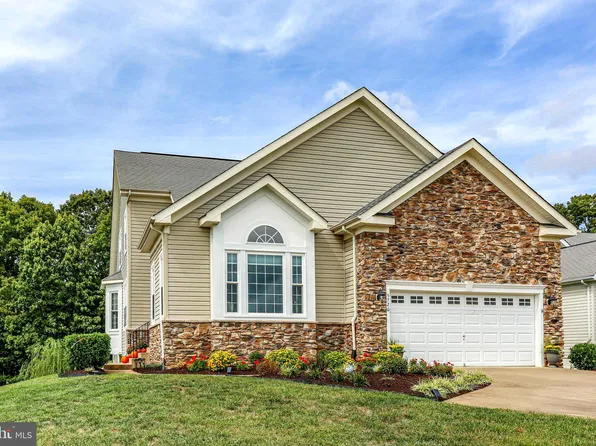 5726 W Kesslers Xing, Fredericksburg, VA 22407