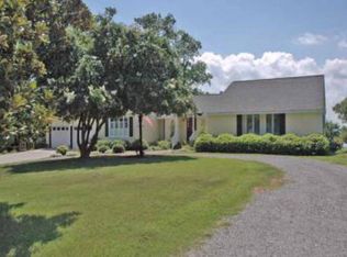 208 Country Club Dr, Edenton, NC 27932