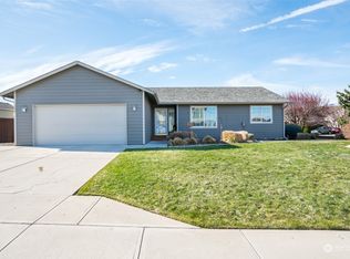 1898 3rd St SE, East Wenatchee, WA