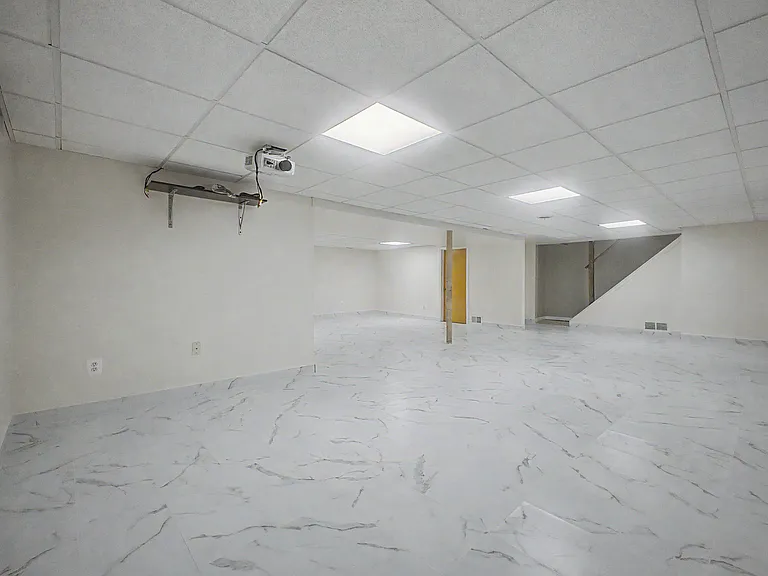 8108 Whitefield St — Photo 18