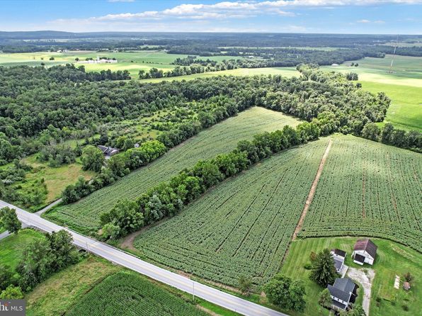 2 E Berlin Rd #1465, New Oxford, PA 17350