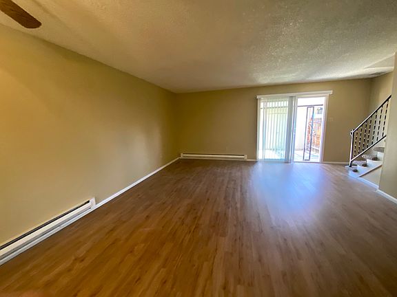 5th image of 464 Smithridge Park