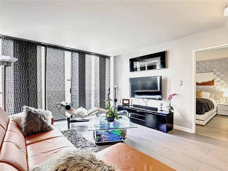 1750 E Ocean Blvd #101 — Photo 5