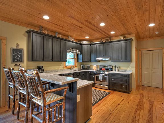 5th image of 546 Stillhouse Creek Dr