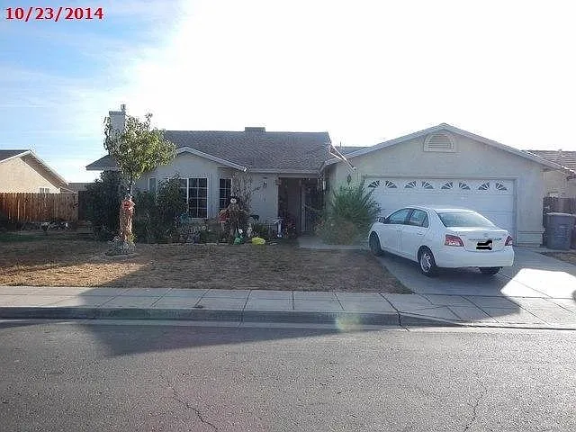 1365 Toluca Way photo 1