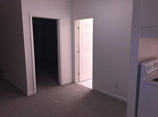 2nd image of 205 Chapin St APT 2B