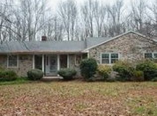 5 Colonial Pl, Mendham, NJ 07945