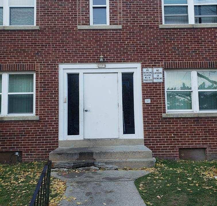 1st image of 5227 W Meinecke Ave