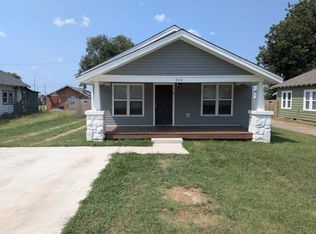 924 E Walnut St, Cushing, OK 74023