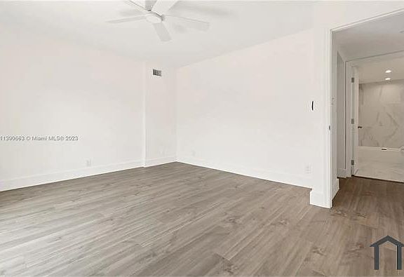 5th image of 805 NW 13th St