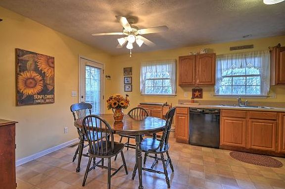 4th image of 3118 Siler Dr