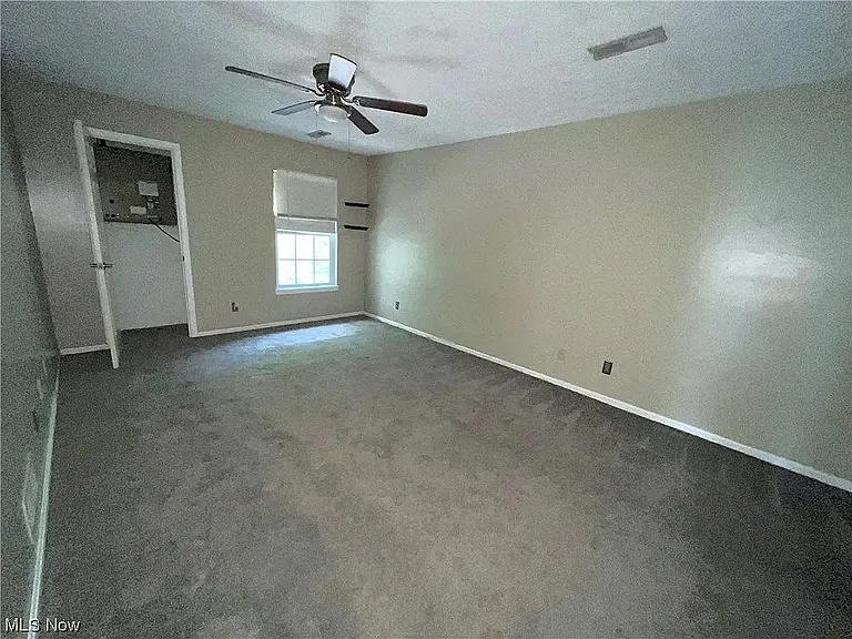 1304 Cedarwood Dr #C3 — Photo 9