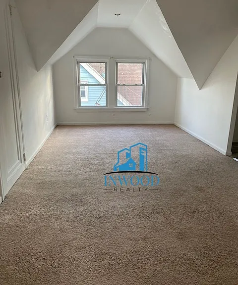 325 Hawthorne Ave #3 — Photo 1