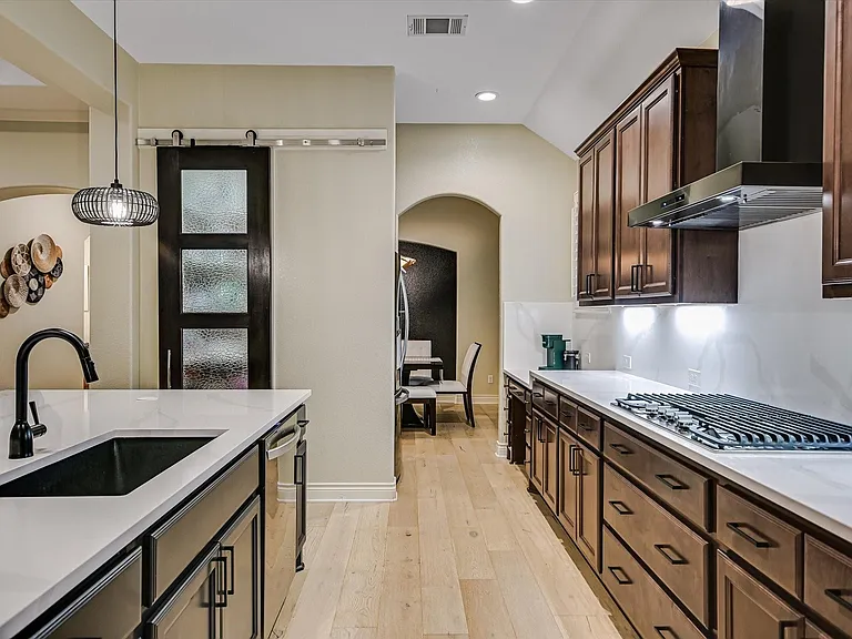 603 Anfield Cir — Photo 12