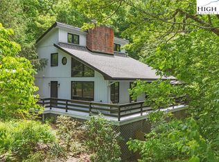 302 Walter Godbey Road, West Jefferson, NC 28694