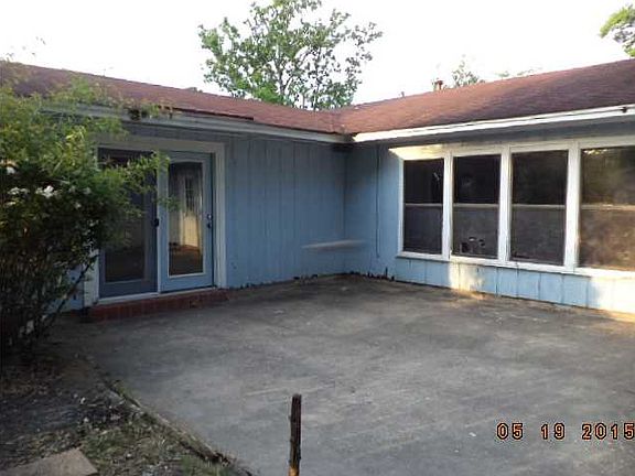 4th image of 4701 Queensbury Ct