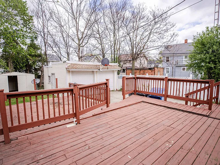1938 Fernwood Ave — Photo 30