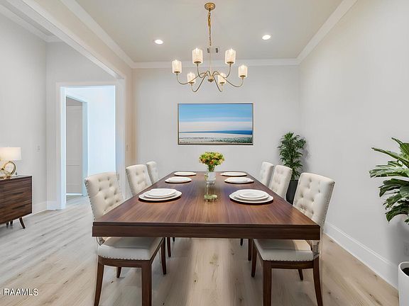 4th image of 101 Abercrombie Way